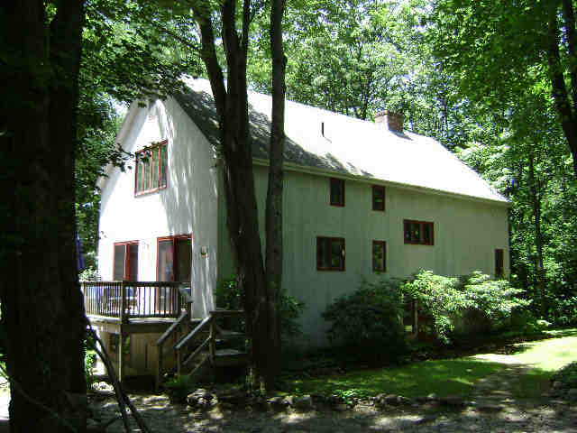 Building photograph for 37 PADDY HOLLOW RD